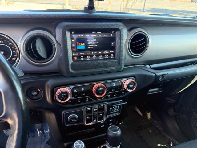 Used 2021 Jeep Gladiator Sport AWD/4WD image 18
