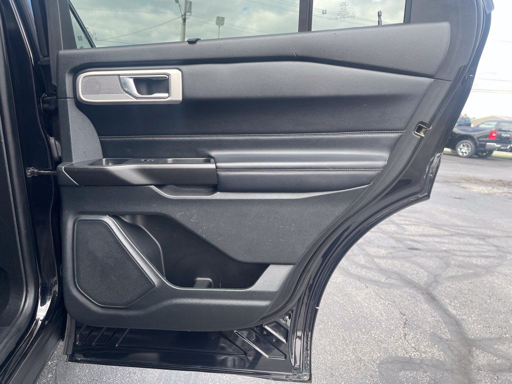 Used 2020 Ford Explorer Limited AWD/4WD image 30