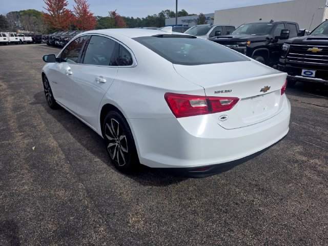 Used 2018 Chevrolet Malibu LT FWD image 2