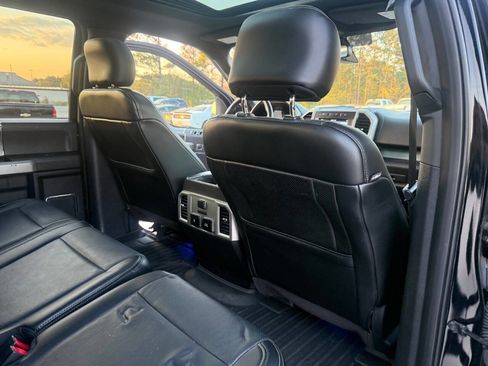 Used 2017 Ford F150 Lariat w/ Equipment Group 502A Luxury image 27