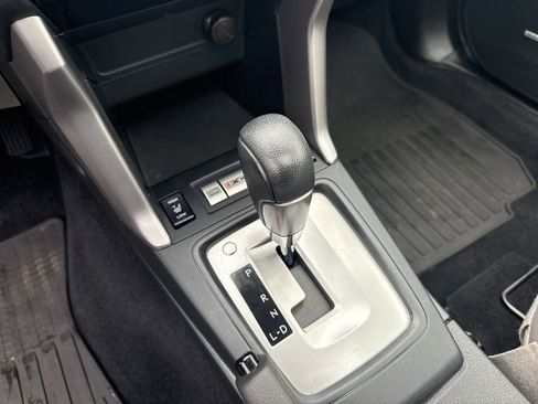 Used 2016 Subaru Forester 2.5i Limited image 16