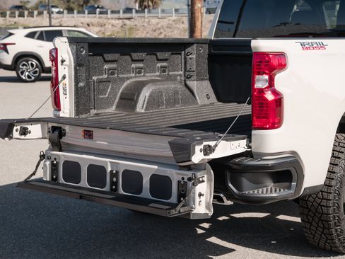 New 2026 Chevrolet Silverado 1500 Custom Trail Boss w/ LPO, Dark Essentials Package image 14