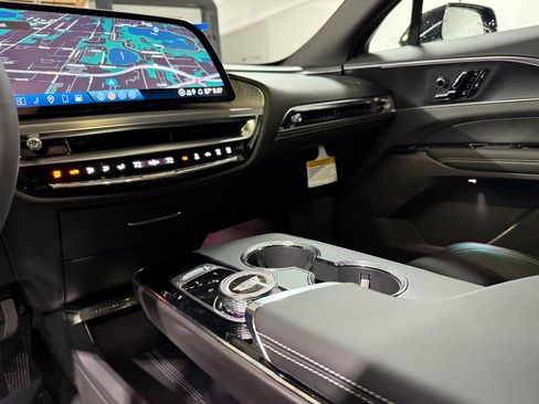 New 2026 Cadillac Lyriq Sport image 30