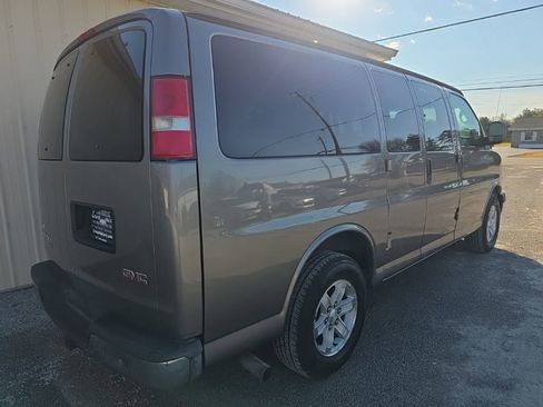 Used 2009 GMC Savana 1500 Passenger w/ LT Preferred Equipment Group image 5