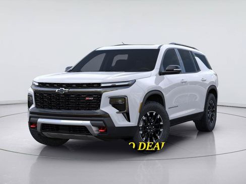 New 2026 Chevrolet Traverse Z71 w/ Enhanced Driving Package AWD/4WD image 6