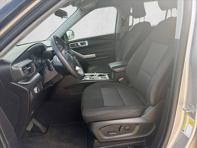 Used 2022 Ford Explorer XLT RWD image 10