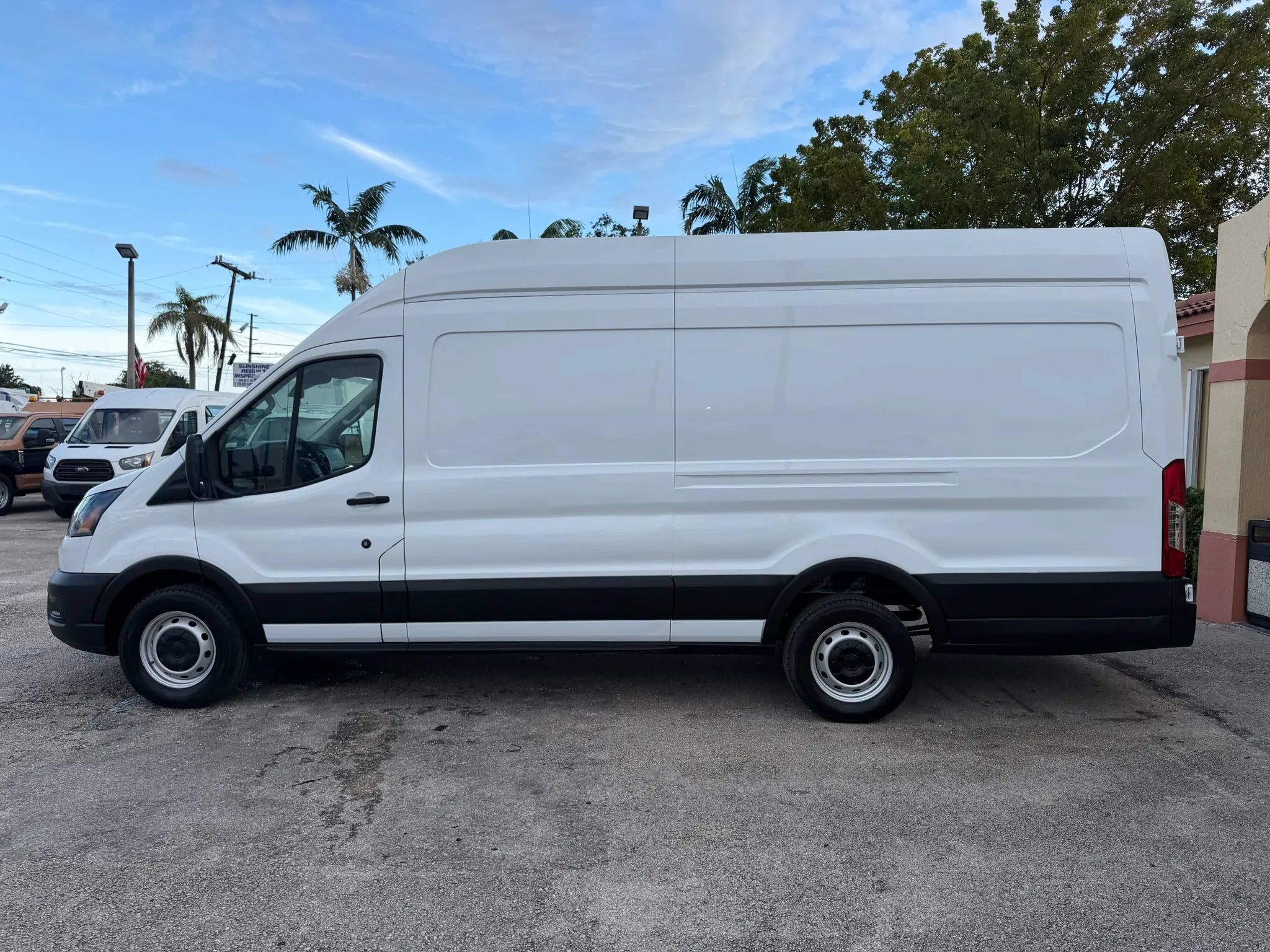 Used 2023 Ford Transit 250 148 High Roof Extended w/ Load Area Protection Package RWD image 2