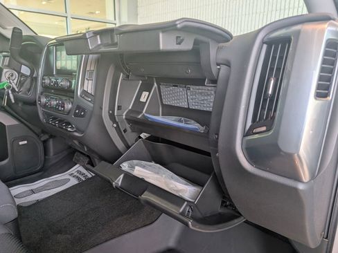 Used 2017 Chevrolet Silverado 2500 LT w/ LT Convenience Package image 34