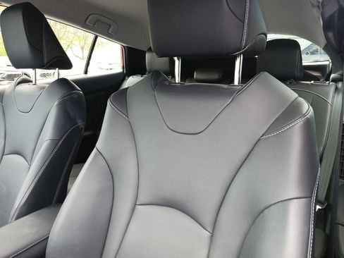 Used 2020 Toyota Prius Prime XLE FWD image 13