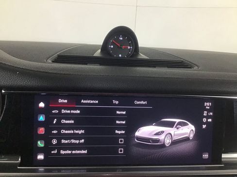 Certified 2023 Porsche Panamera 4 AWD/4WD image 37
