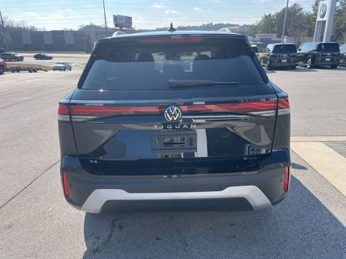 New 2026 Volkswagen Tiguan SE AWD/4WD image 4