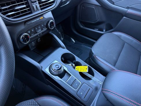 Certified 2025 Ford Escape ST-Line w/ Equipment Group 301A image 13