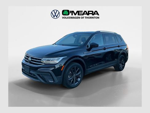 Used 2022 Volkswagen Tiguan SE w/ Panoramic Sunroof Package image 1