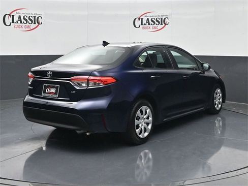 Used 2024 Toyota Corolla LE image 7