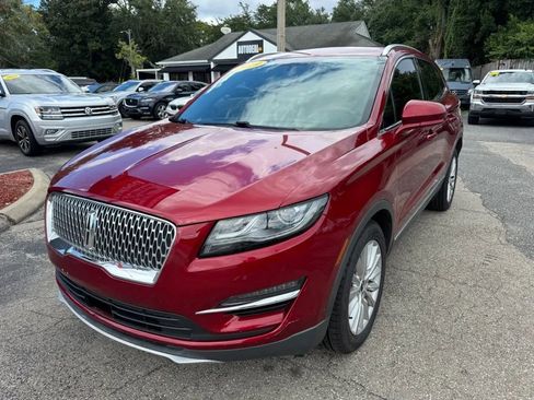 Used 2019 Lincoln MKC Premiere image 1