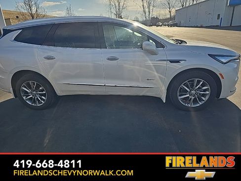 Used 2024 Buick Enclave Avenir w/ Avenir Technology Package image 4