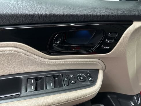 Used 2024 Honda Odyssey Touring image 19