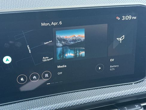 New 2025 Kia EV6 Wind image 18