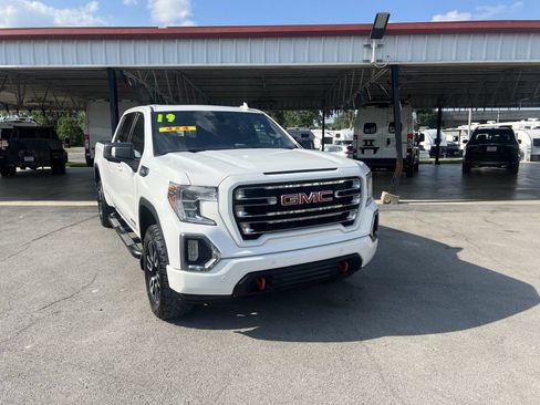 Used 2019 GMC Sierra 1500 AT4 w/ AT4 Premium Package AWD/4WD image 4