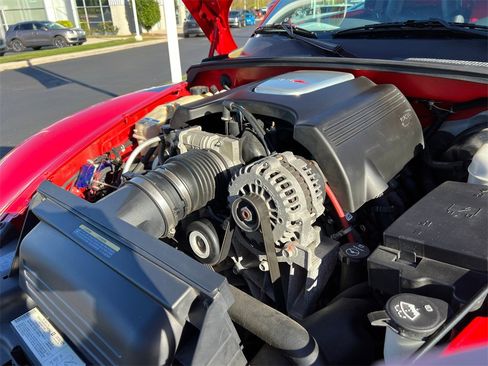 Used 2004 Chevrolet SSR w/ Preferred Equipment Group image 7