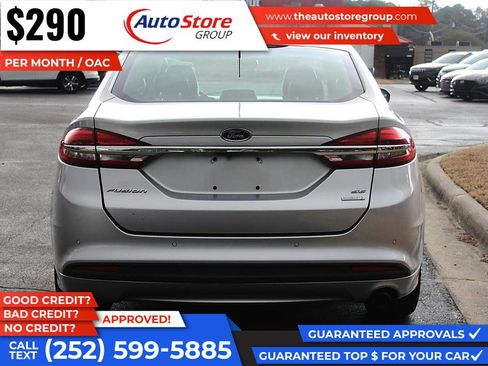 Used 2018 Ford Fusion SE w/ Fusion SE Technology Package FWD image 7