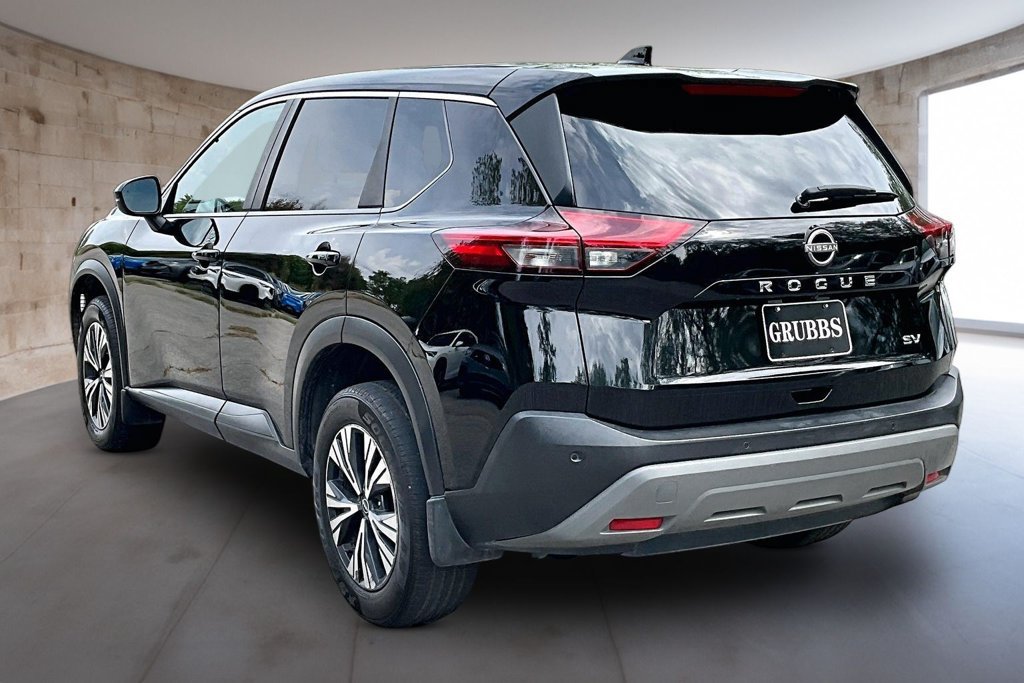 Used 2023 Nissan Rogue SV FWD image 14