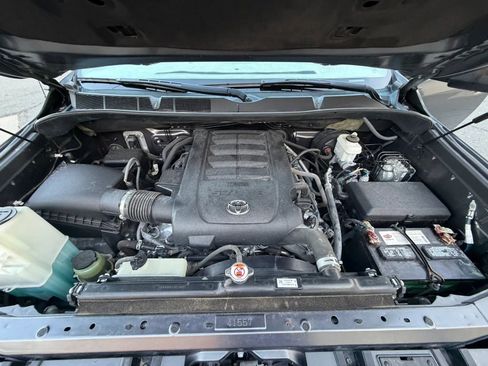 Used 2019 Toyota Tundra SR5 w/ TRD Off Road Package image 39