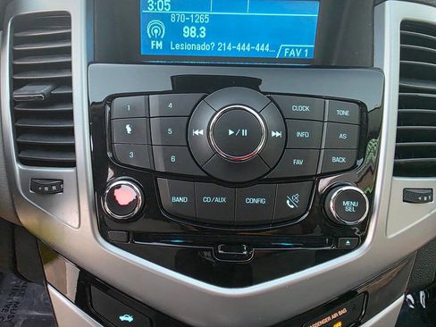 Used 2016 Chevrolet Cruze LS image 27