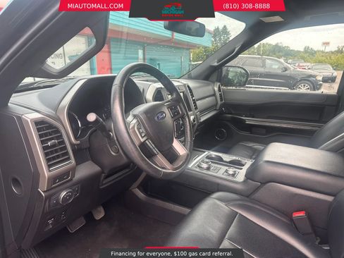 Used 2019 Ford Expedition Max XLT w/ Equipment Group 202A AWD/4WD image 12