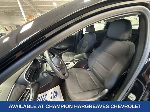 Used 2017 Chevrolet Malibu LT FWD image 26
