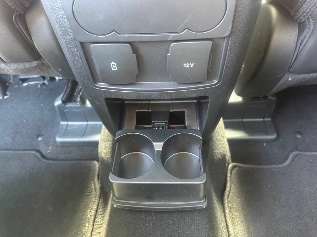 Used 2024 Ford Explorer XLT w/ Equipment Group 202A AWD/4WD image 33