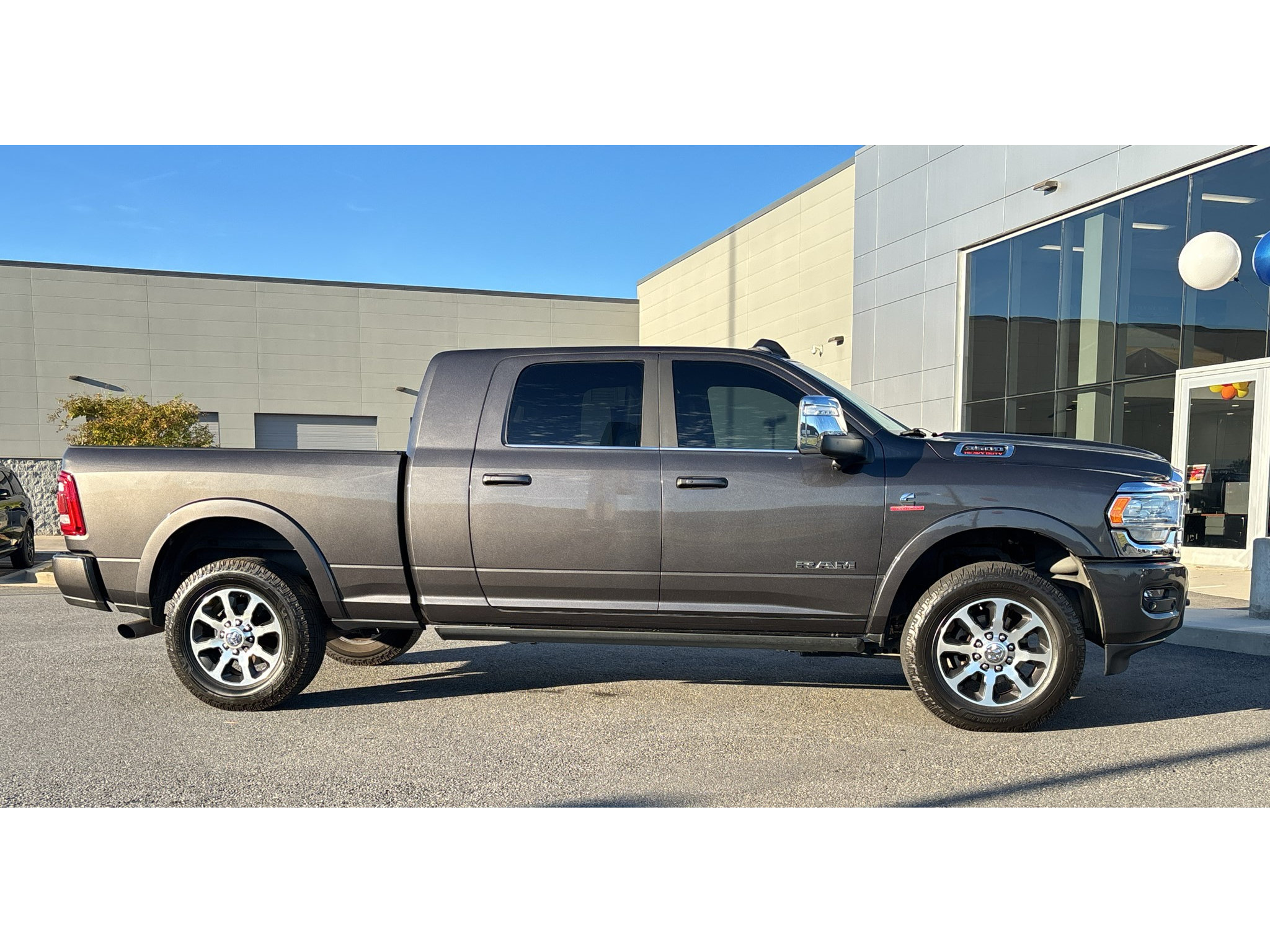 Used 2024 RAM 3500 Limited w/ Safety Group AWD/4WD image 4
