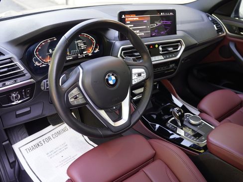 Used 2022 BMW X4 xDrive30i w/ Premium Package 2 AWD/4WD image 3