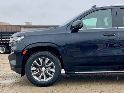 Used 2022 Chevrolet Tahoe LT w/ Luxury Package image 10