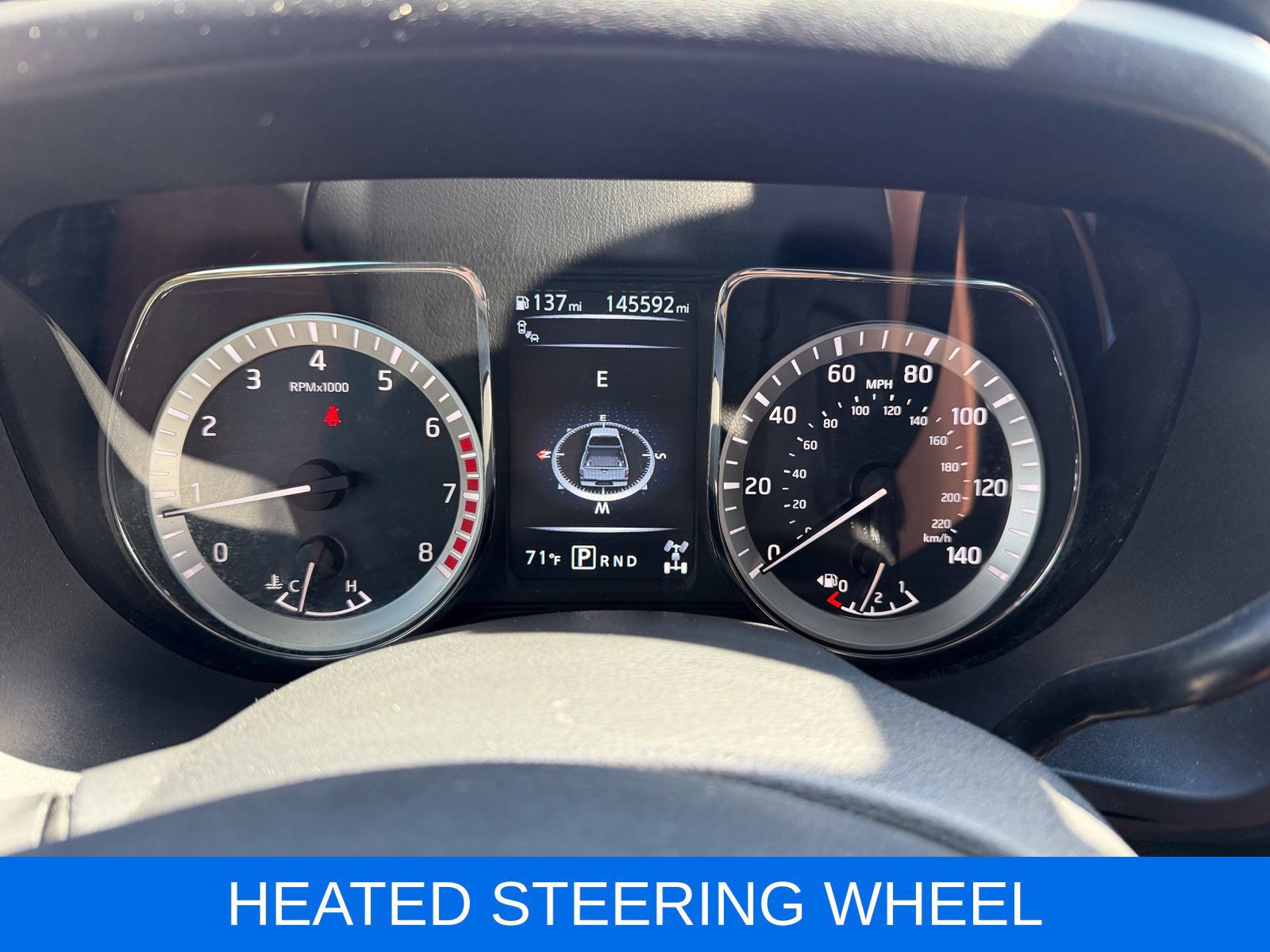 Used 2018 Nissan Titan SV w/ SV Convenience Package AWD/4WD image 14