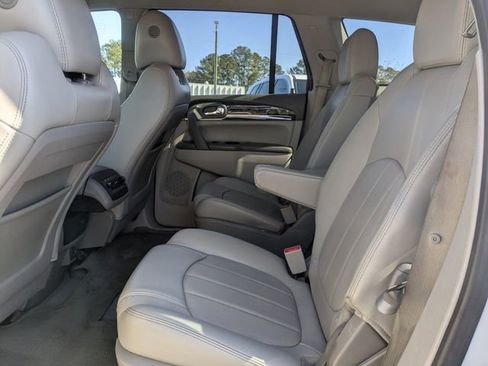 Used 2017 Buick Enclave Premium image 15