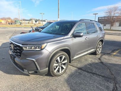 Certified 2025 Honda Pilot Touring