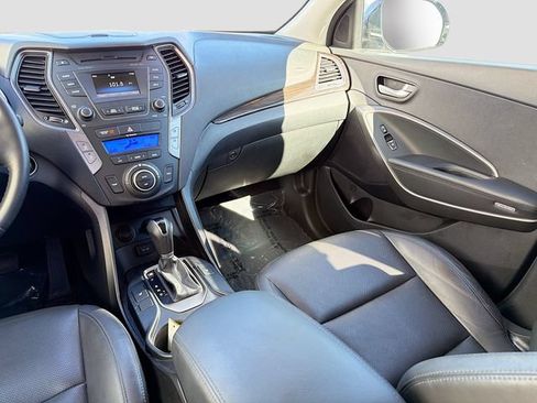 Used 2016 Hyundai Santa Fe SE w/ Option Group 02 FWD image 22