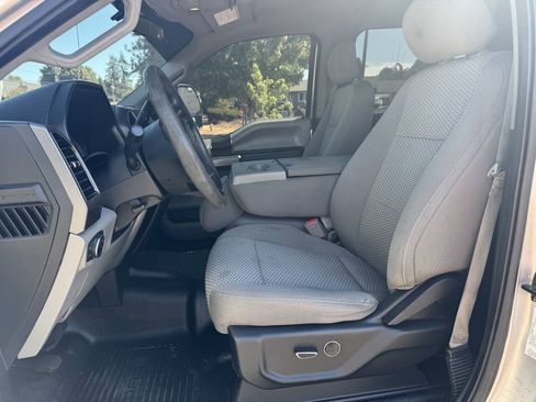 Used 2019 Ford F350 XLT w/ Camper Package AWD/4WD image 11