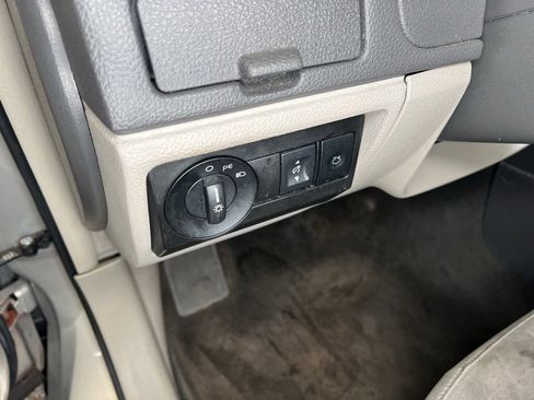 Used 2010 Mercury Milan image 13