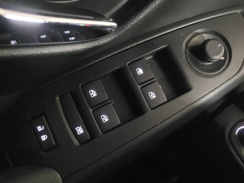 Used 2020 Chevrolet Trax LS w/ Tint and Cruise Package FWD image 27