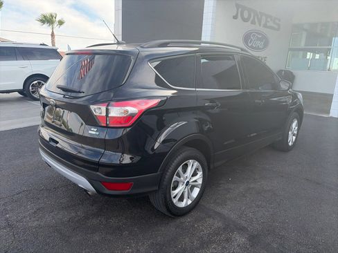 Used 2018 Ford Escape SE AWD/4WD image 5