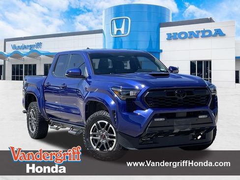 Used 2024 Toyota Tacoma TRD Sport w/ TRD Sport Upgrade Package AWD/4WD image 1