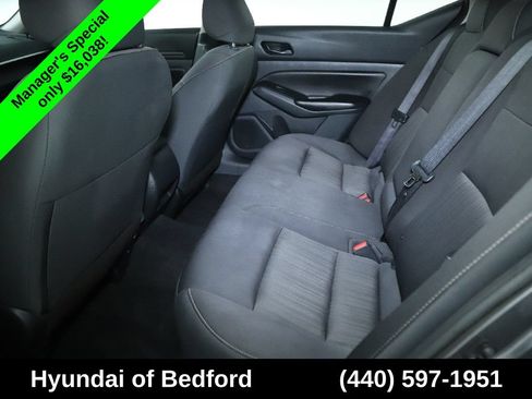 Used 2024 Nissan Altima 2.5 S FWD image 15