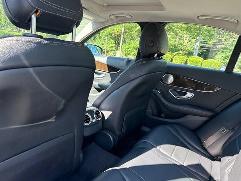 Used 2018 Mercedes-Benz C 300 4MATIC Sedan image 11