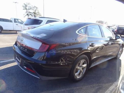 Used 2022 Hyundai Sonata SE image 3