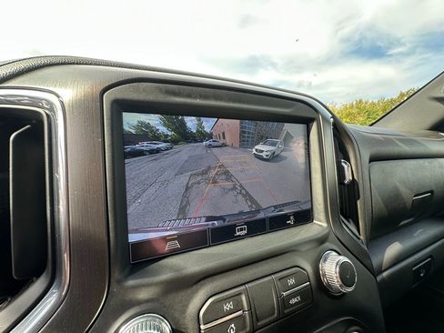 Used 2022 GMC Sierra 3500 AT4 image 21