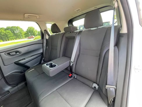 Used 2024 Nissan Rogue S AWD/4WD image 26