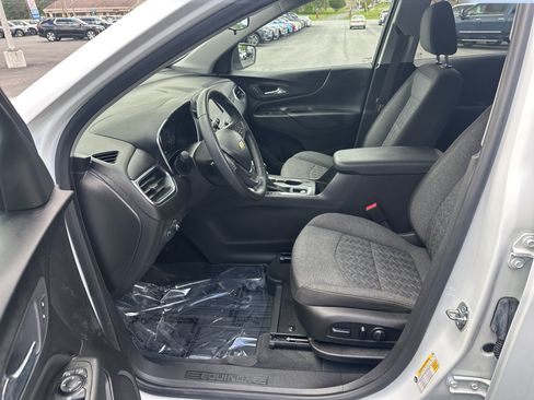 Used 2024 Chevrolet Equinox LT w/ LPO, Floor Liner Package AWD/4WD image 9