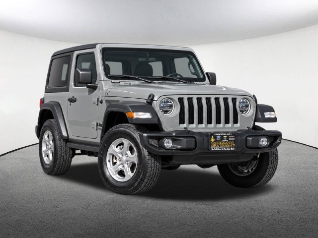 Used 2021 Jeep Wrangler Sport AWD/4WD image 2
